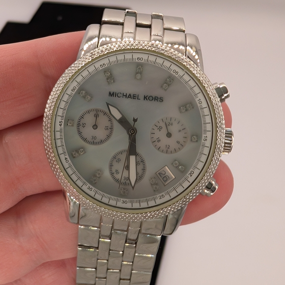 MICHAEL KORS Watch Stainless Steel with Rhinestone and Mother of Pearl on Face - Picture 4 of 9